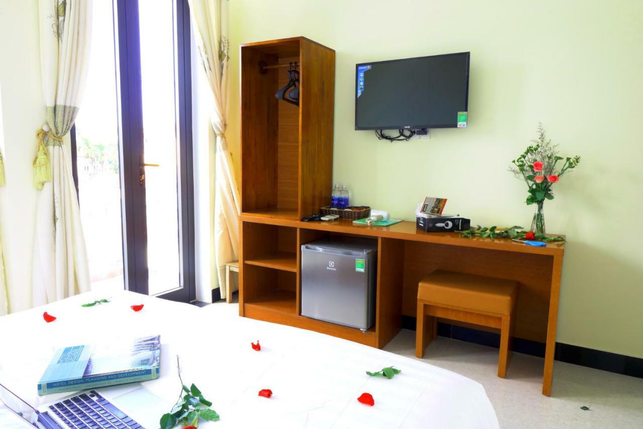 Gold Stone Homestay Hoi An Exterior photo